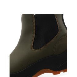 Woden City / Gummistvler